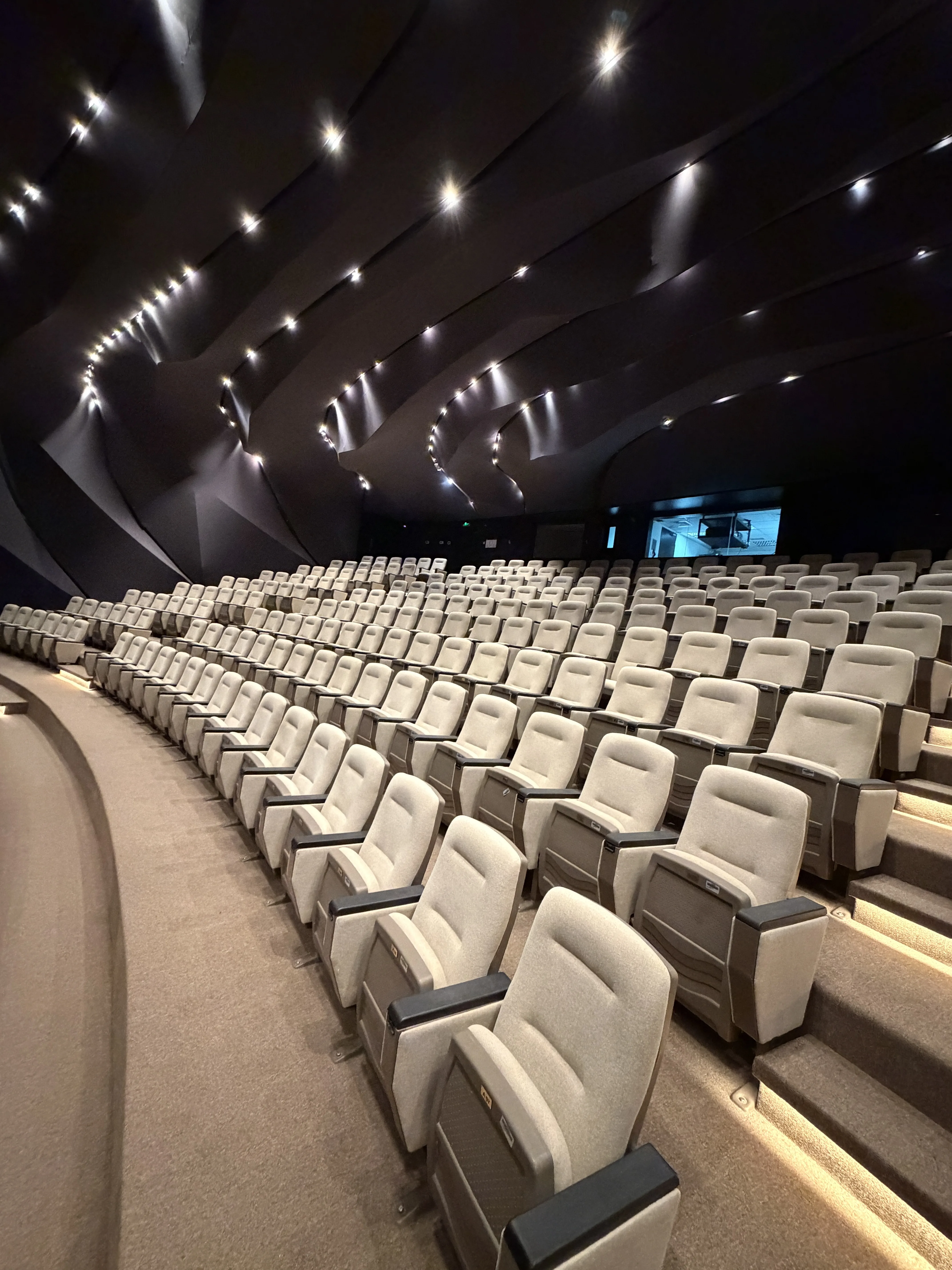 Masrah Theater · Shurooq